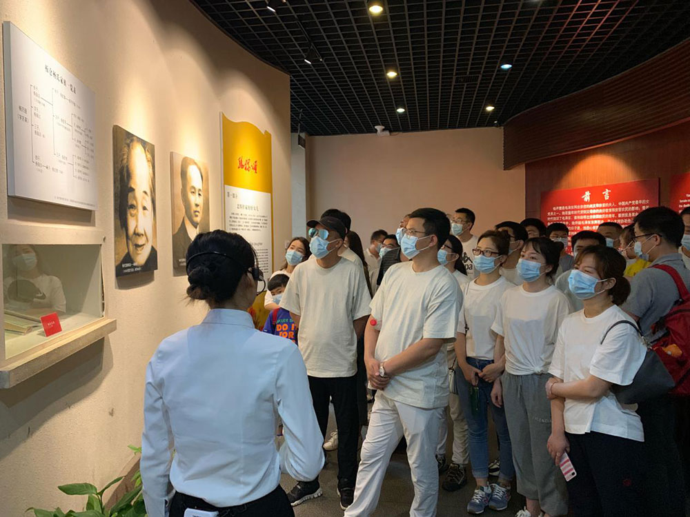 8-华中区域组织全体员工赴长沙开慧镇开展党史学习教育。。。。。。。.jpg